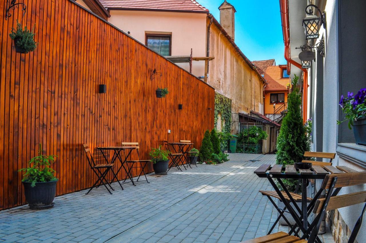 Dallure House Boutique Brasov Bagian luar foto